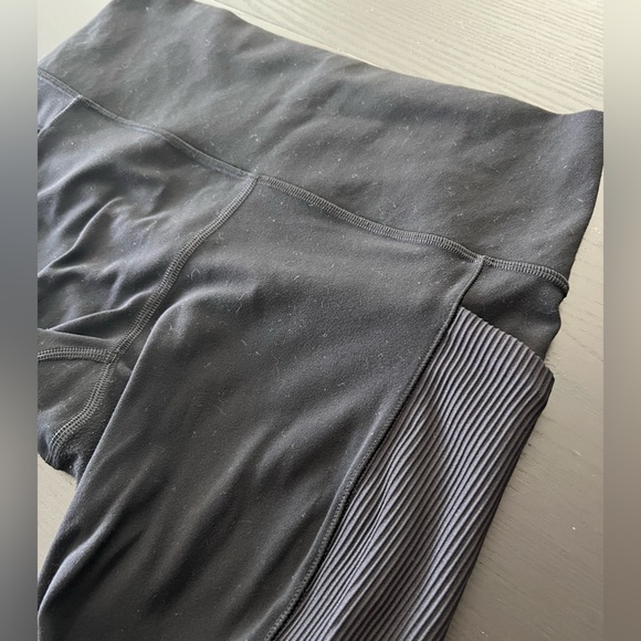 Athleta Salutation Stash Leggings - Picture 4 of 7